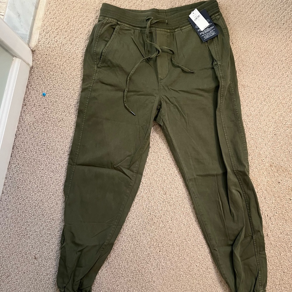 Gap Army green khaki joggers